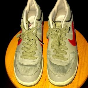 Ol’shool Nike